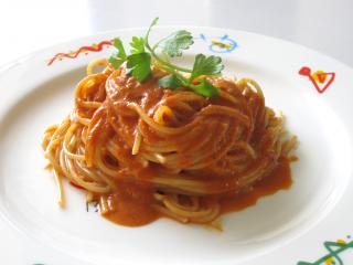 赤えびのトマトクリームパスタ