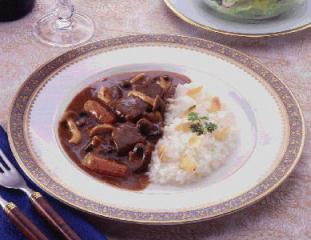 ビーフときのこのカレー