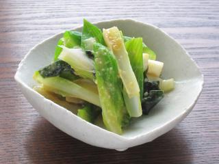 うるいの辛子酢みそ和え